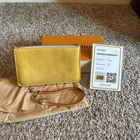 Louis Vuitton Monogram Vernis Yellow Pouchette - Picture 1 of 16